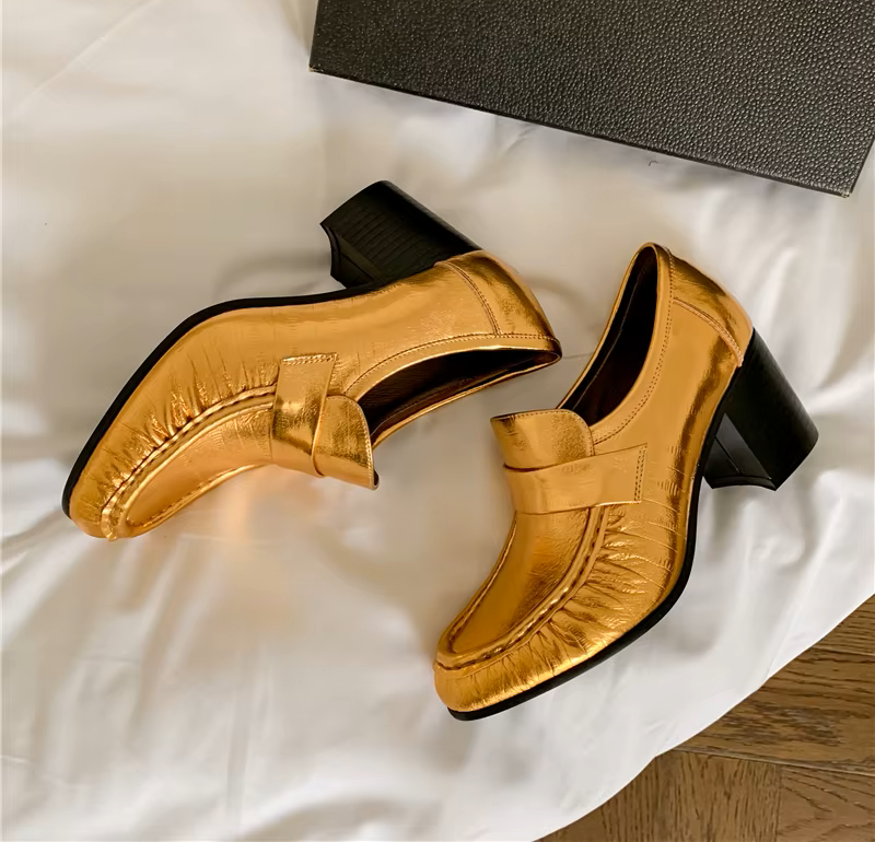 Chaussures Dorées en Cuir Souple à Talon 7 cm