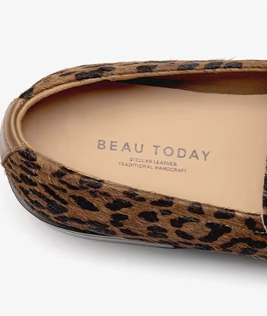 Mocassin en Cuir Beige Sable Motif Léopard – Femme