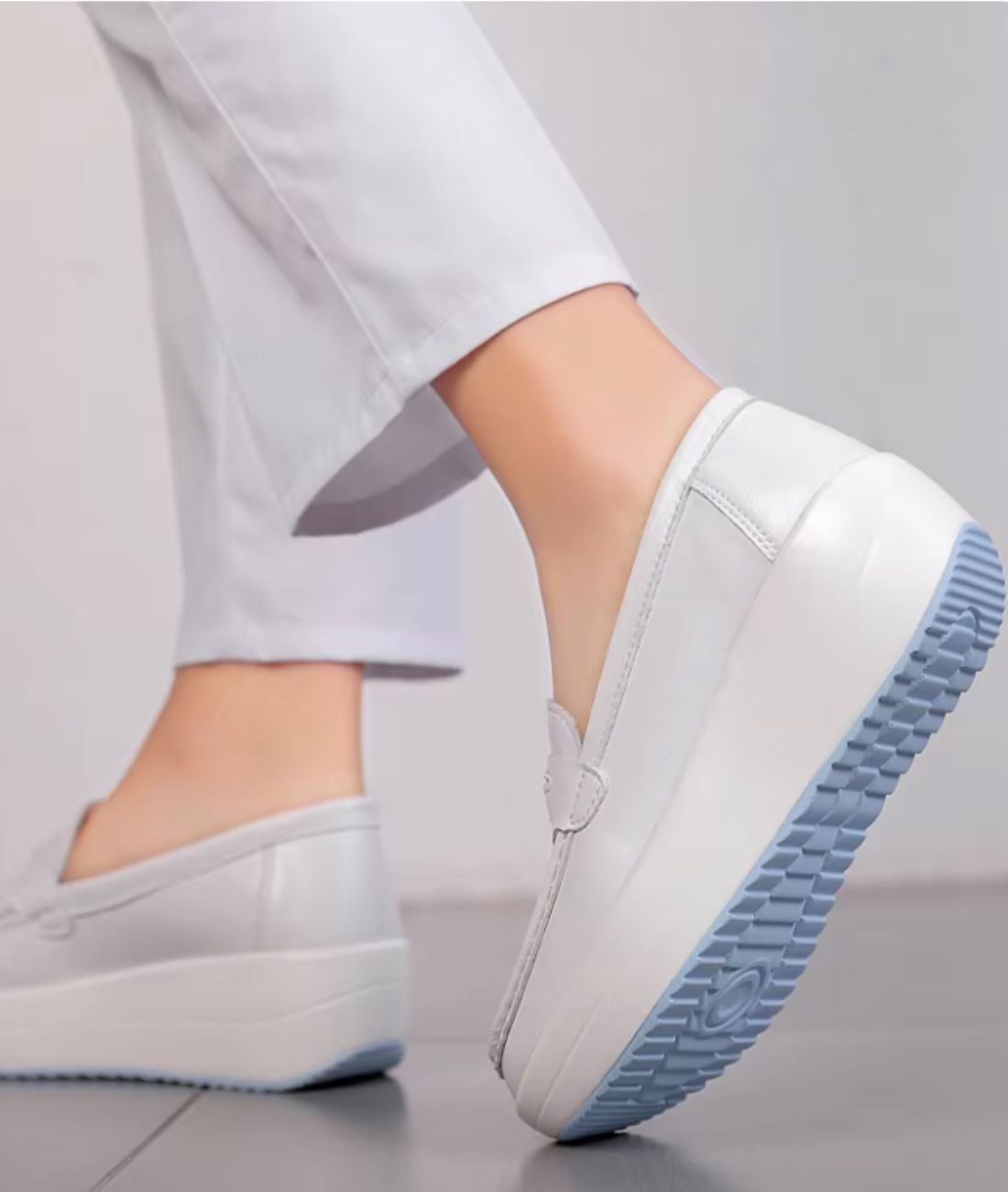 Mocassins Blancs À Semelles Compensées Pour Femme