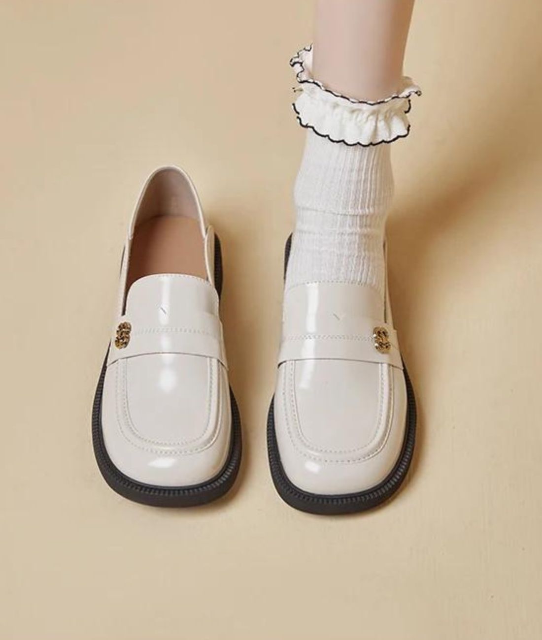 Mocassins Pour Femmes Aux Discrets Motifs Floraux