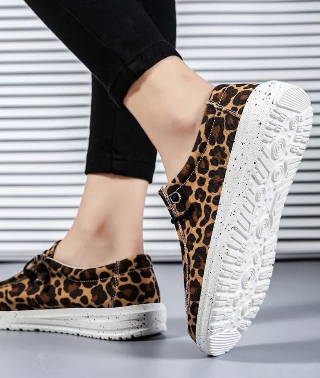 Mocassin Plat en Cuir Imprimé Léopard – Femme