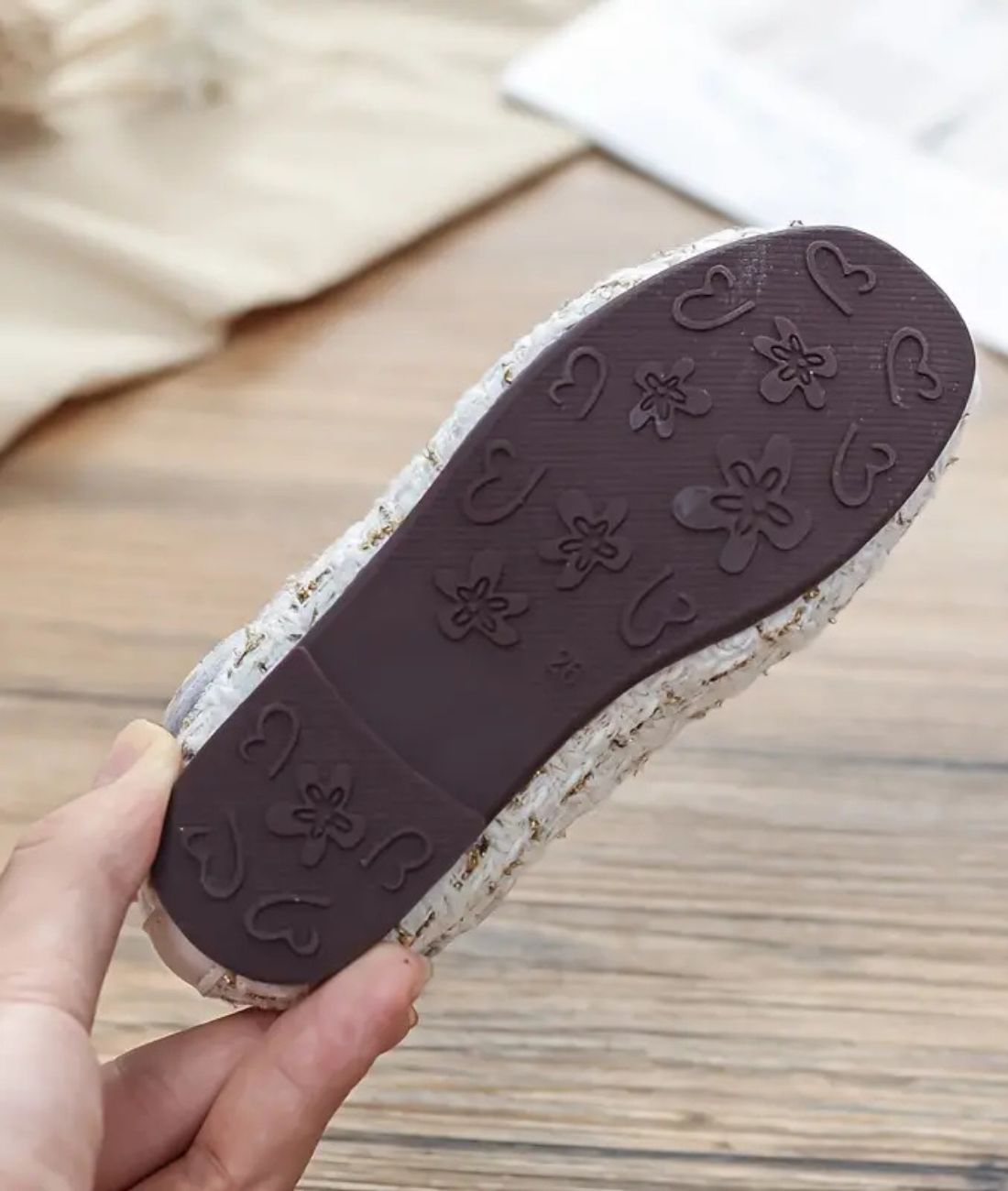 Mocassin à Carreaux en Cuir Blanc et Gris – Bébé