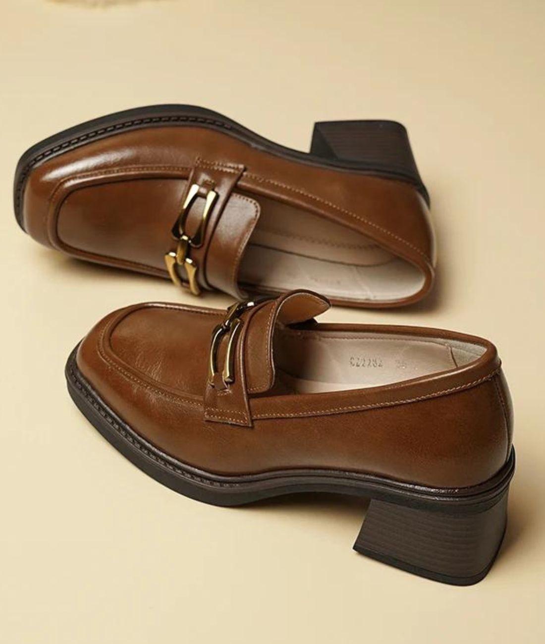 Mocassin en Effet vernis Marron Intense – Femme