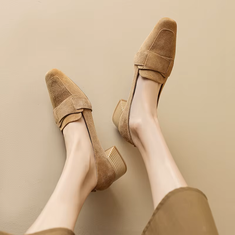 Chaussure Boucle en Nubuck avec Talon Beige