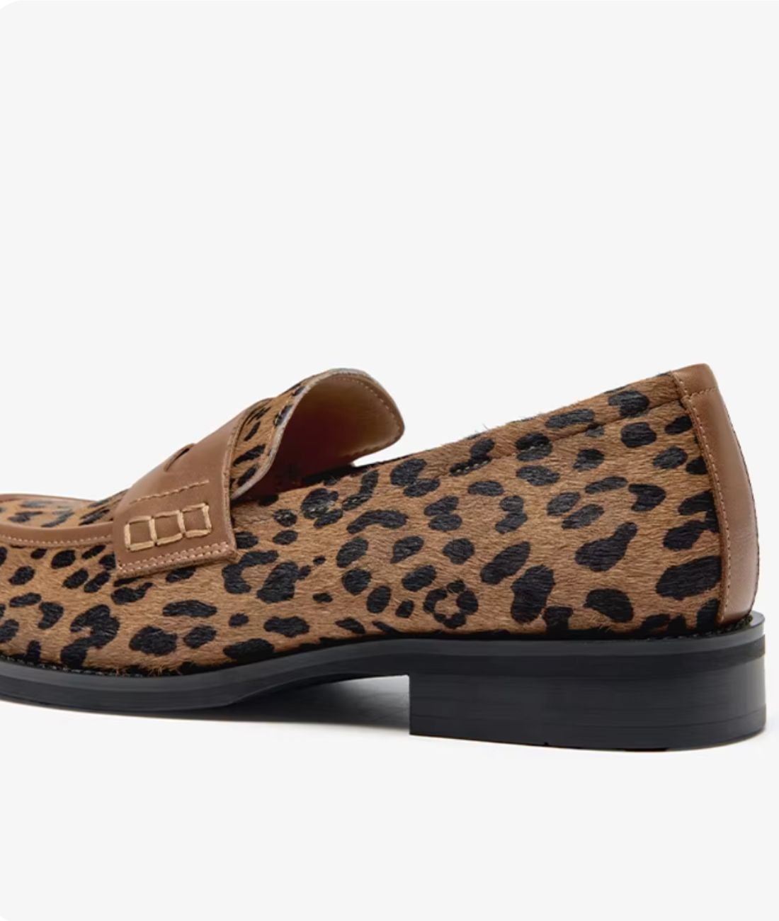 Mocassin en Cuir Beige Sable Motif Léopard – Femme