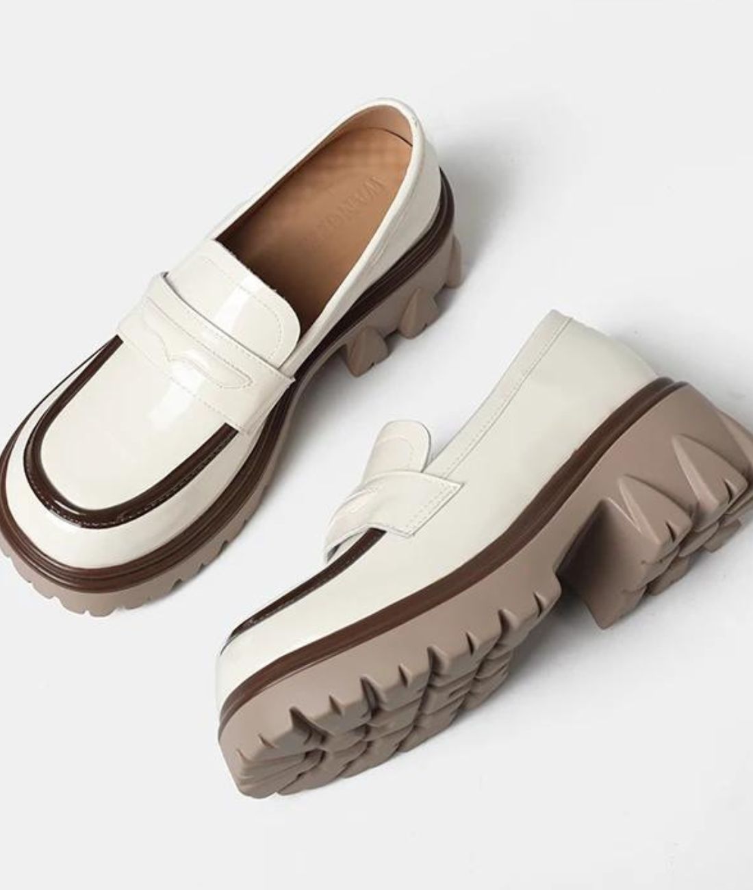 Mocassin à Semelle Épaisse en Effet vernis Blanc – Femme