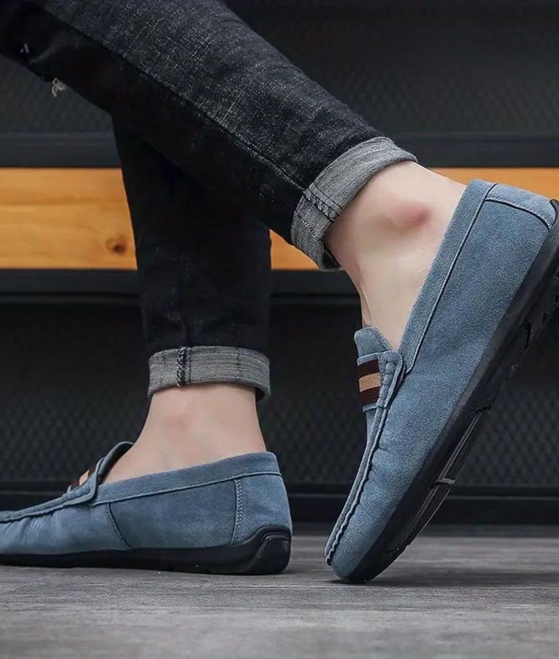 Mocassins En Suédine Synthétique Avec Un Design Original Pour Hommes