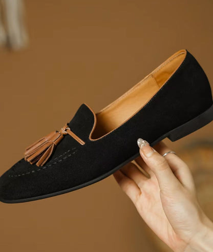 Mocassins À Glands Noirs Suédine Pour Femme