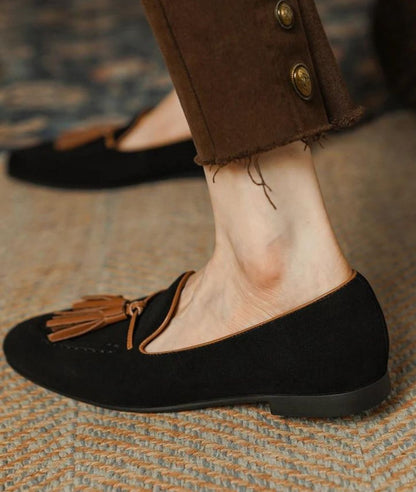 Mocassins À Glands Noirs Suédine Pour Femme