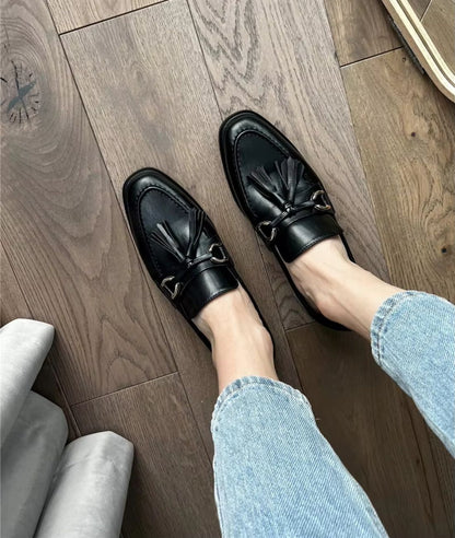 Mocassins Noirs À Glands À Enfiler Pour Femme