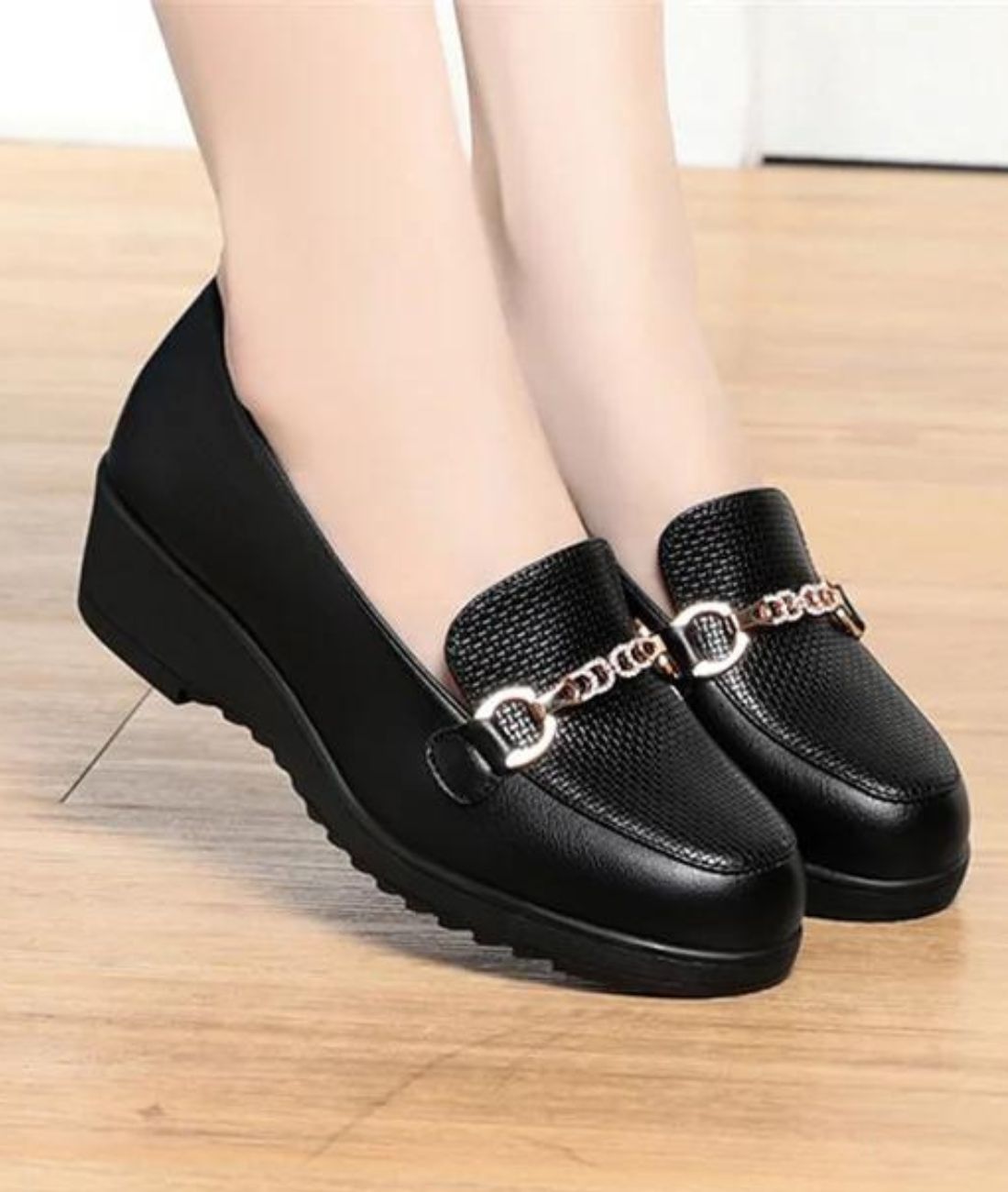 Mocassin Orthopédique en Simili Effet cuir Noir Profond – Femme