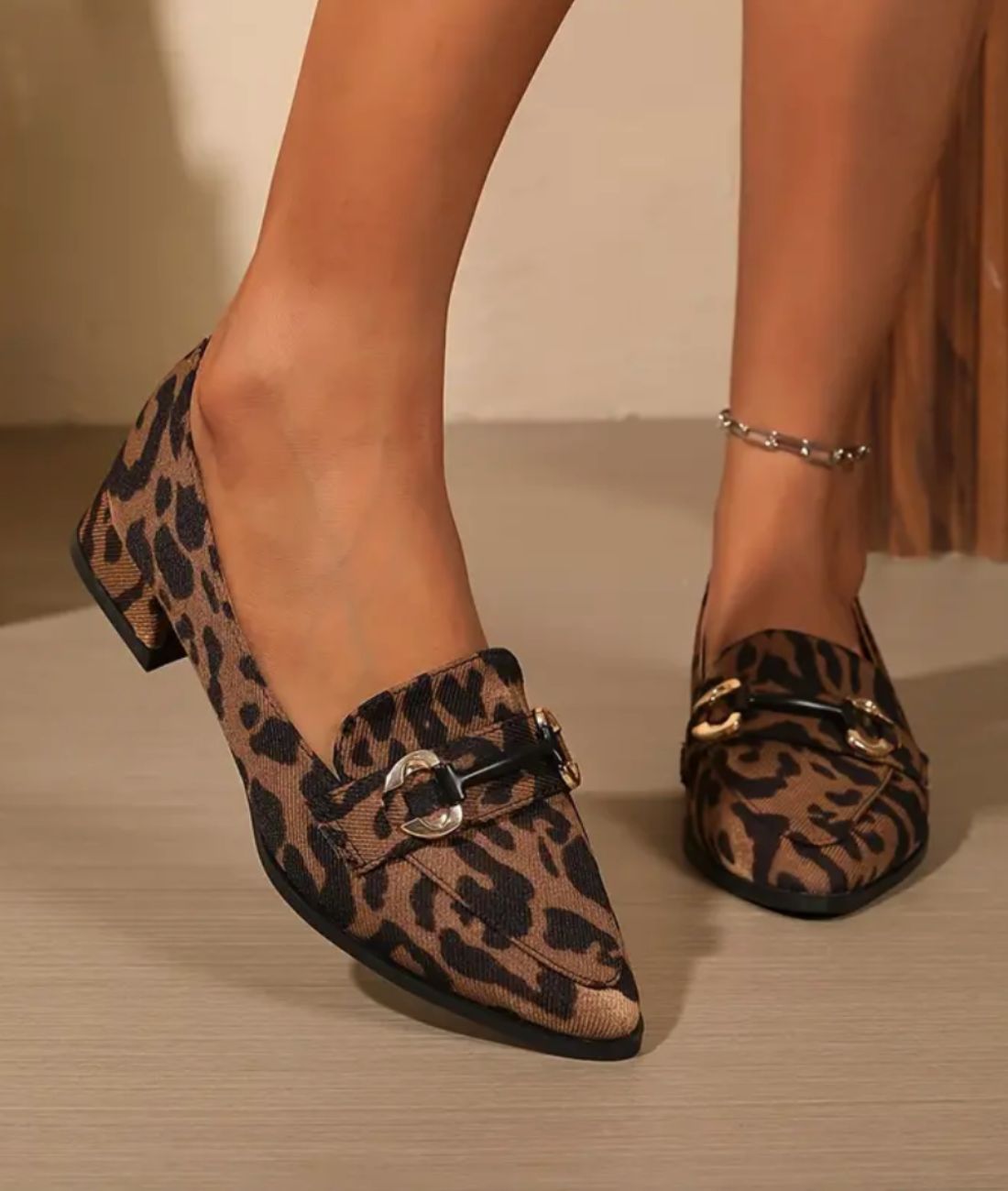 Mocassin à Petit Talon en Cuir Léopard – Femme