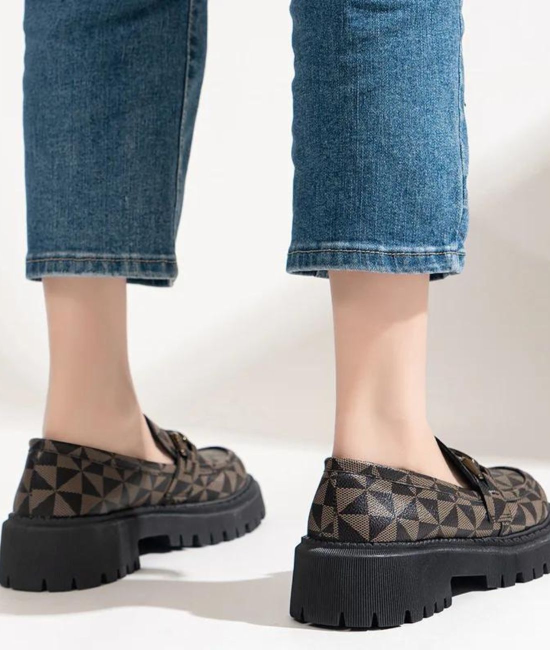 Mocassin à Plateforme en Cuir Noir Profond – Femme