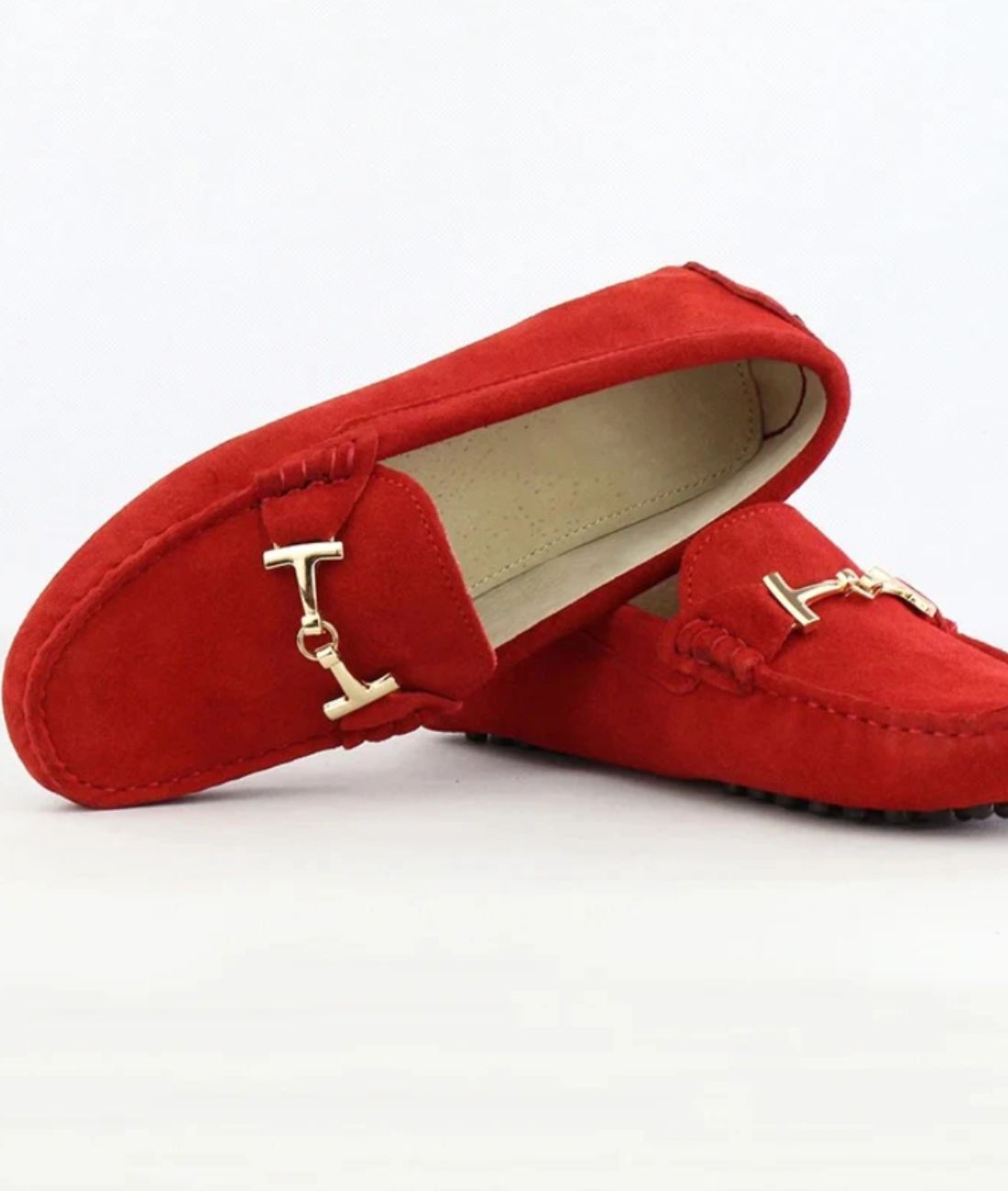 Mocassin Souple à Bout Rond en Daim Rouge Carmin – Femme
