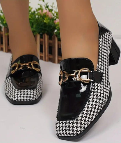 Mocassin à Talon en Effet vernis Noir Profond – Femme