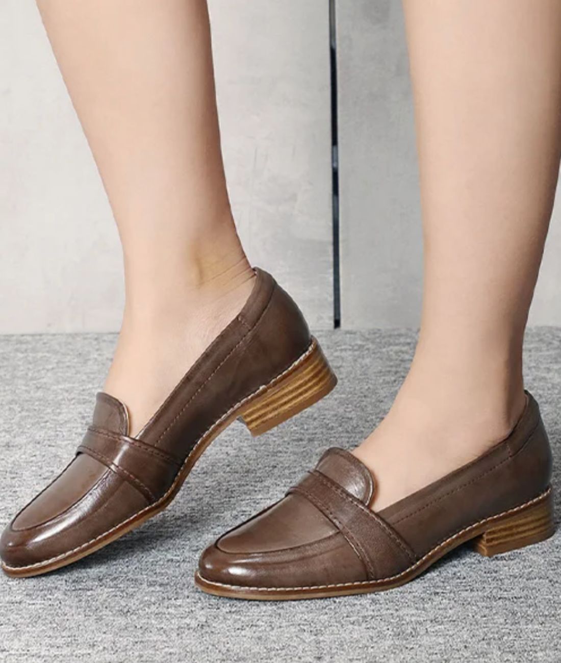 Mocassin à Talons Carrés en Effet cuir Marron Intense – Femme