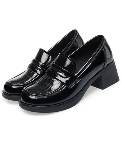 Mocassin à Talon en Effet vernis Noir Profond – Femme