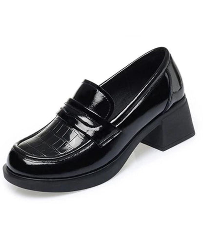 Mocassin à Talon en Effet vernis Noir Profond – Femme
