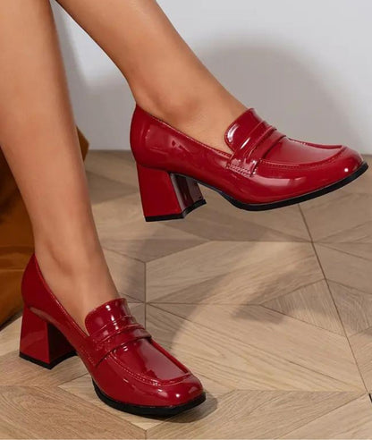 Mocassin à Talon en Effet vernis Rouge Écarlate – Femme