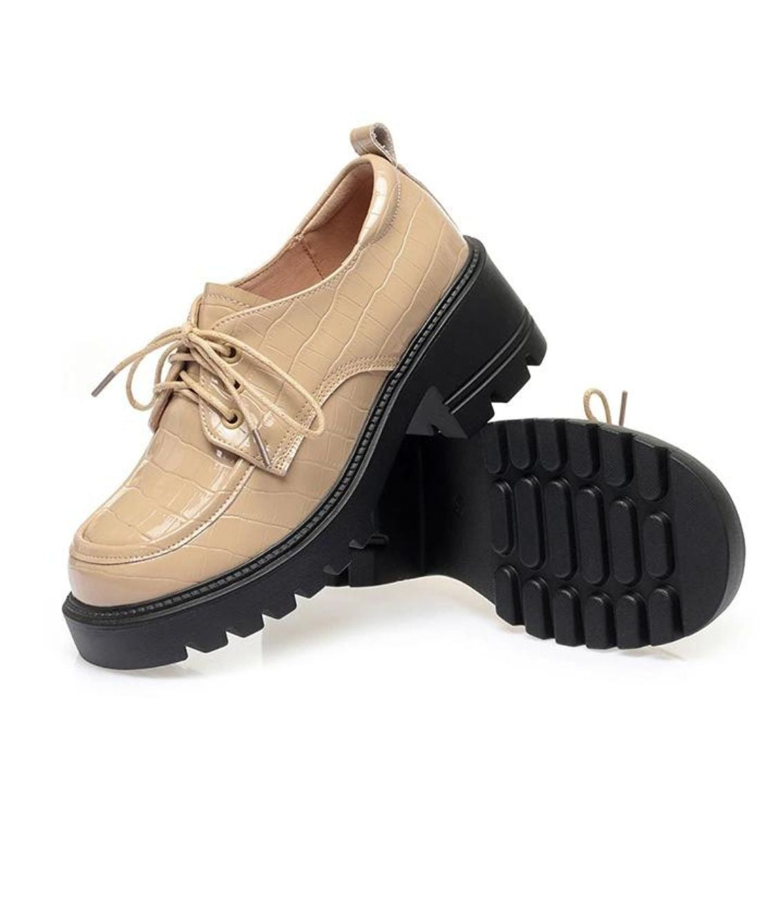 Mocassin à Talons et Plateforme en Cuir Vernis Beige Crème – Femme
