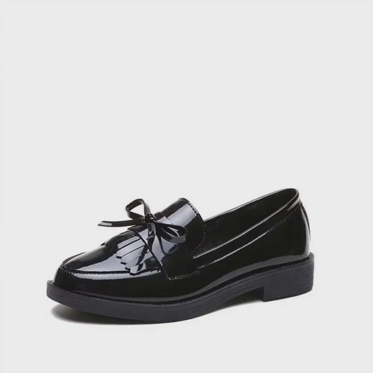 Mocassin à Lacets en Cuir Verni Noir – Femme