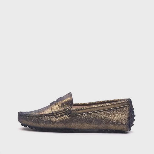 Mocassin en Cuir Doré Brillant – Femme
