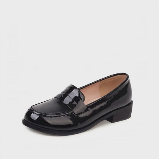 Mocassin en Cuir Verni Noir – Femme